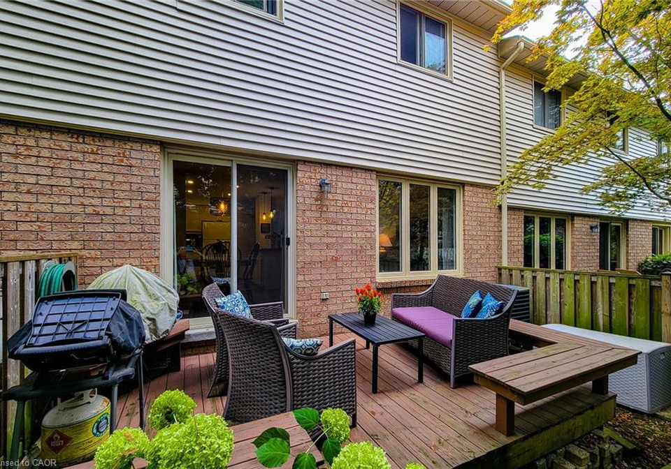 79-braeheid-avenue-waterdown-ontario-40811014