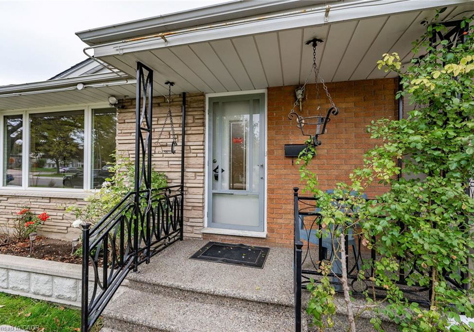 9-dorval-street-hamilton-ontario-40811016