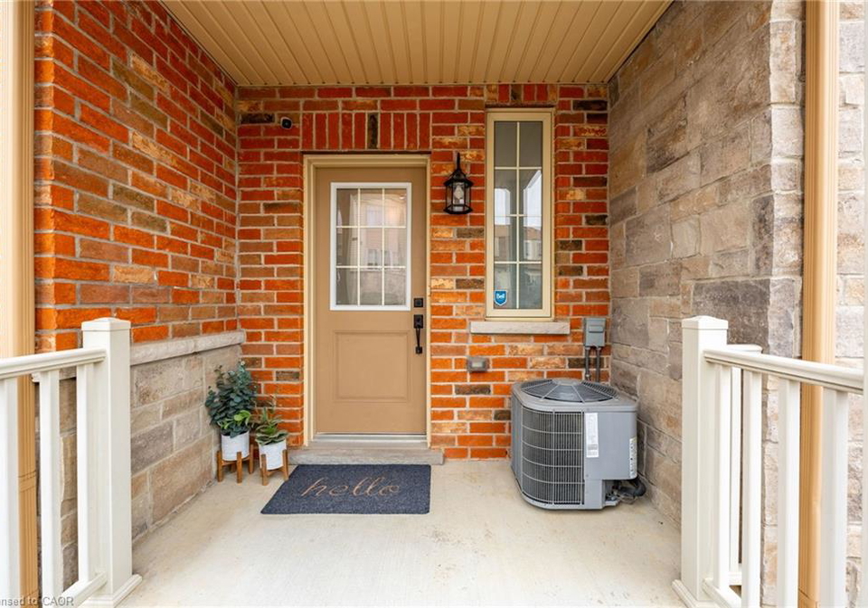 11-stockbridge-gardens-stoney-creek-ontario-40811097