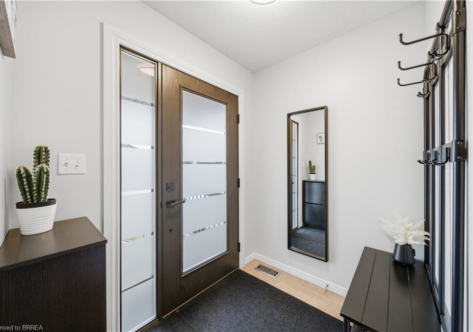 309-featherstone-crescent-kitchener-ontario-40811189