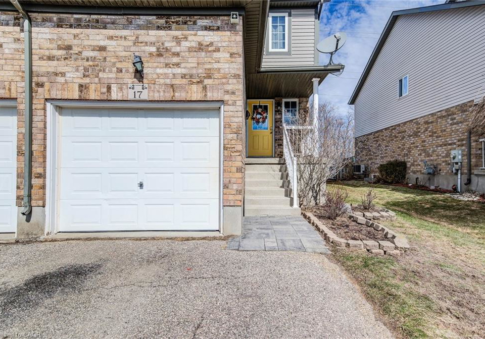 17-red-clover-crescent-kitchener-ontario-40811233