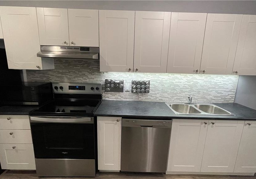 468-main-street-e-hamilton-ontario-40811272