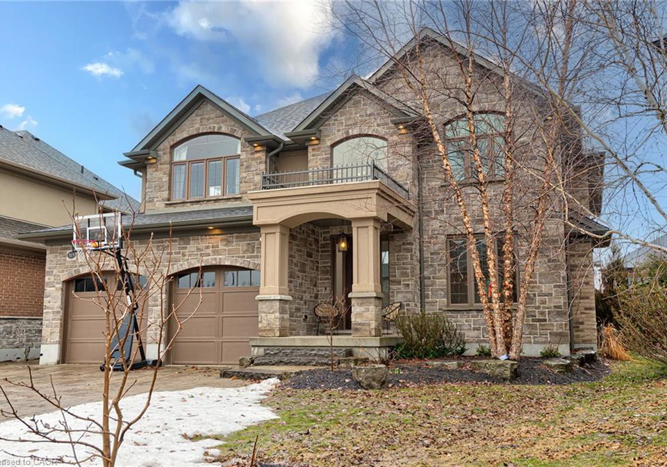 819-copper-ridge-drive-waterloo-ontario-40811301