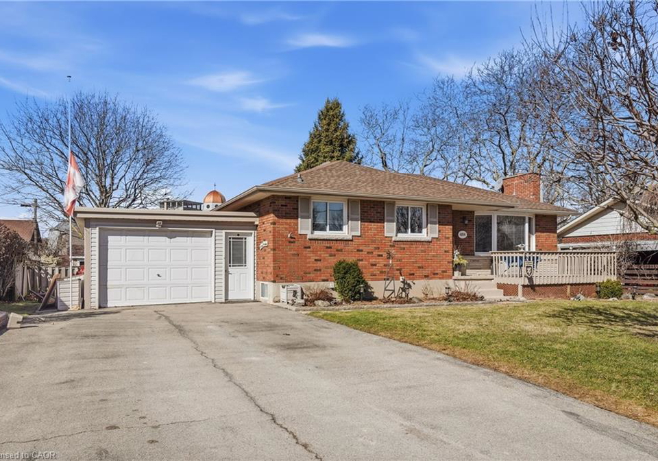 4108-barry-drive-beamsville-ontario-40811324