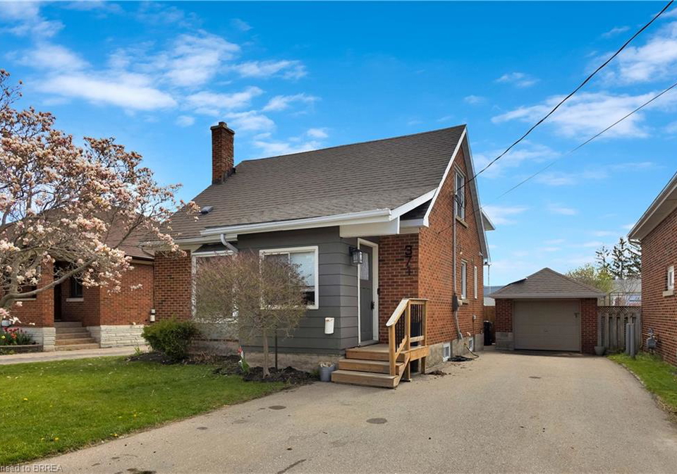 371-ottawa-street-s-kitchener-ontario-40811333