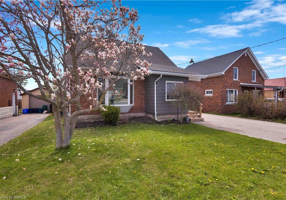 371-ottawa-street-s-kitchener-ontario-40811333