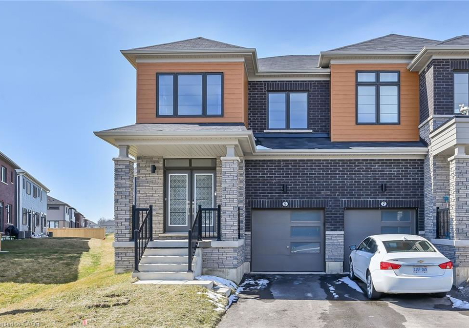 5-owl-lane-caledonia-ontario-40811352