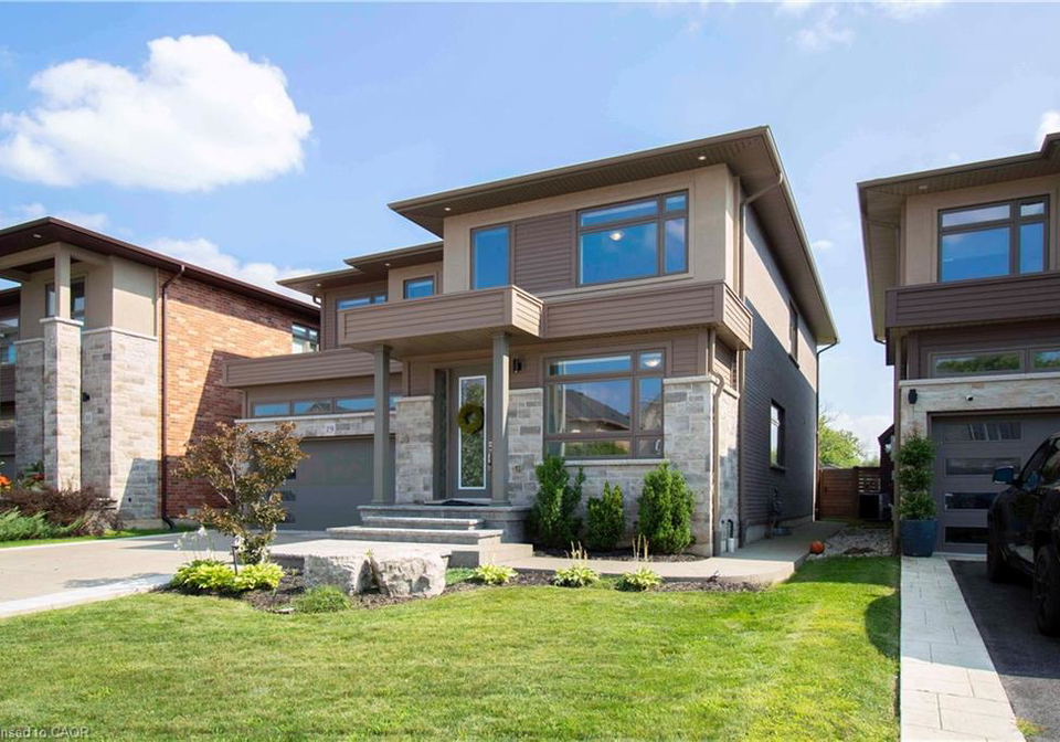 19-secinaro-avenue-ancaster-ontario-40811378