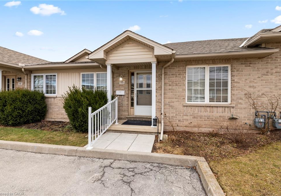 24-kenyon-crescent-grimsby-ontario-40811394