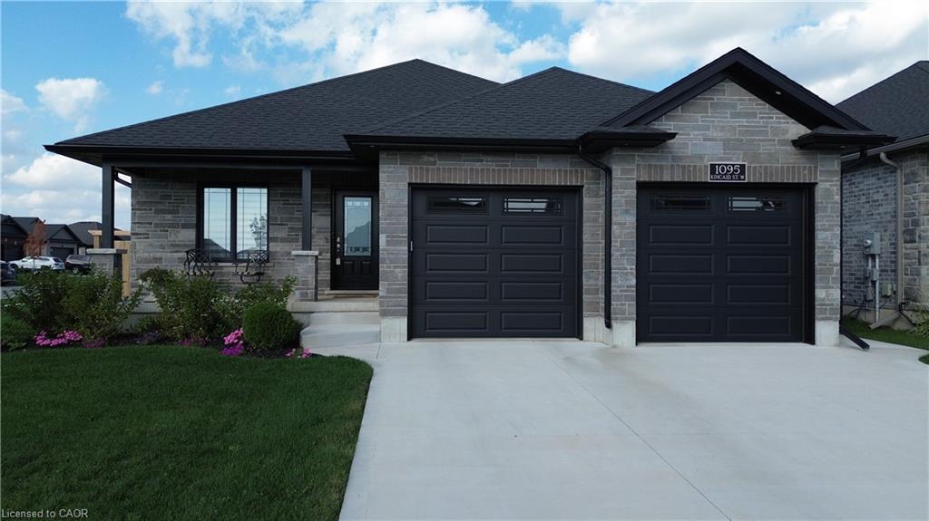1095-kincaid-street-listowel-ontario-40811423