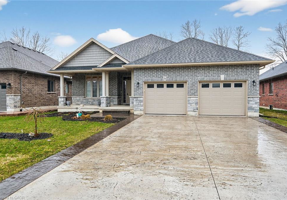 31-sycamore-drive-port-dover-ontario-40811429