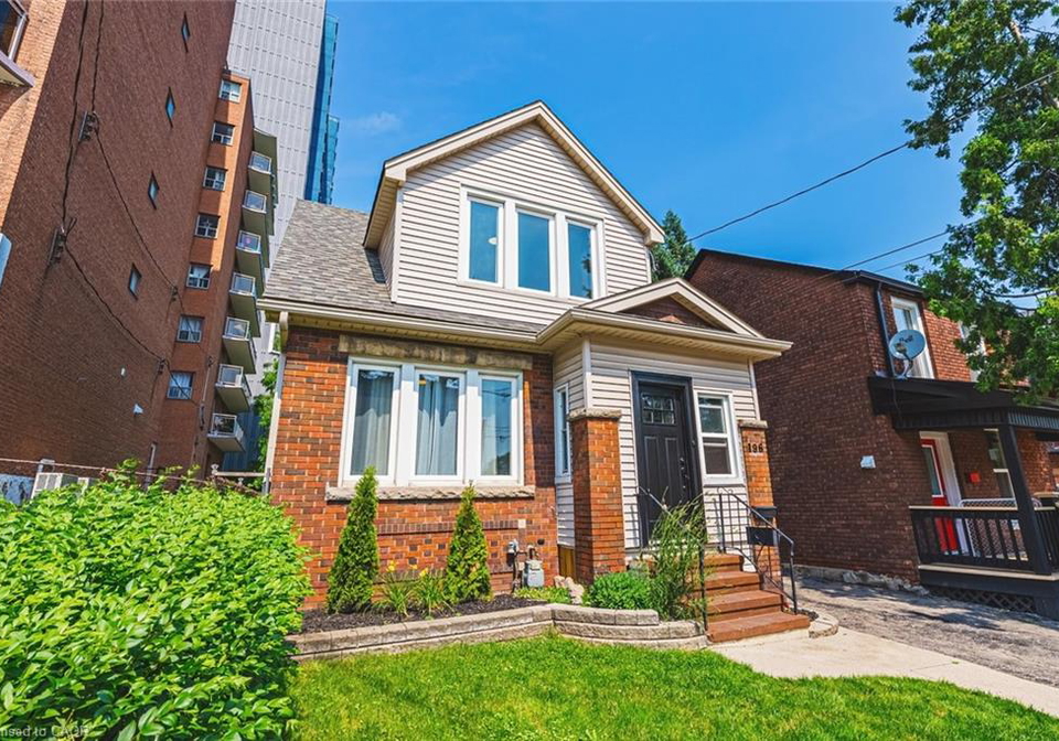 196-walnut-street-s-hamilton-ontario-40811480