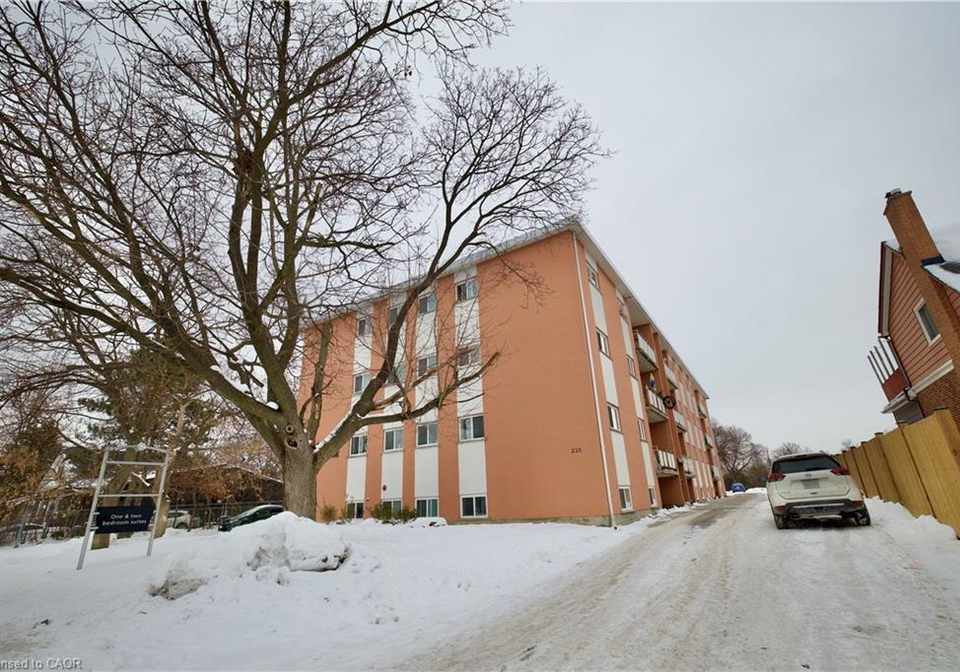 223-heiman-street-kitchener-ontario-40811532