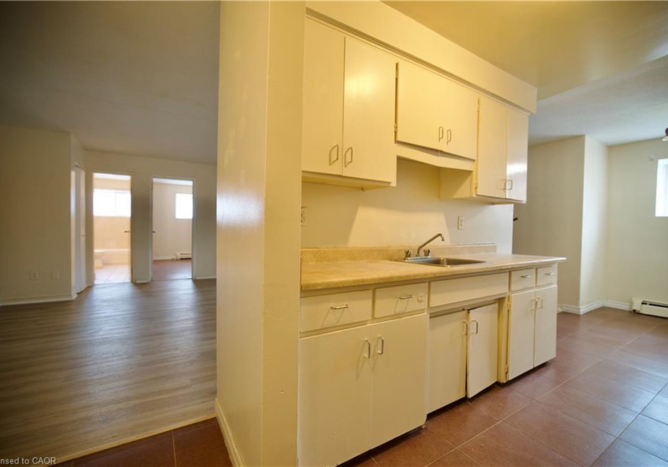 223-heiman-street-kitchener-ontario-40811532