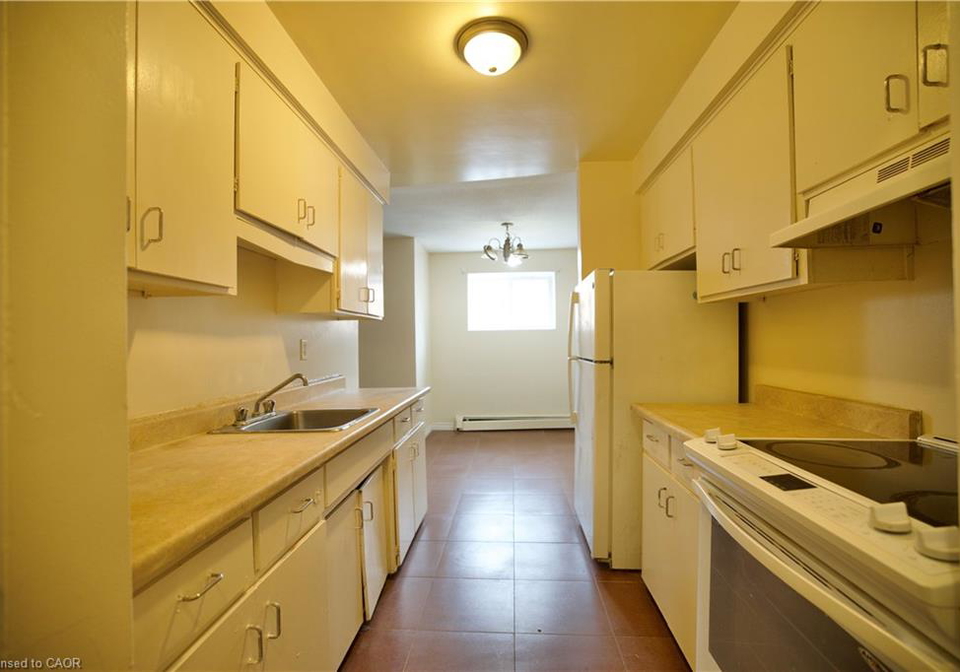 223-heiman-street-kitchener-ontario-40811532