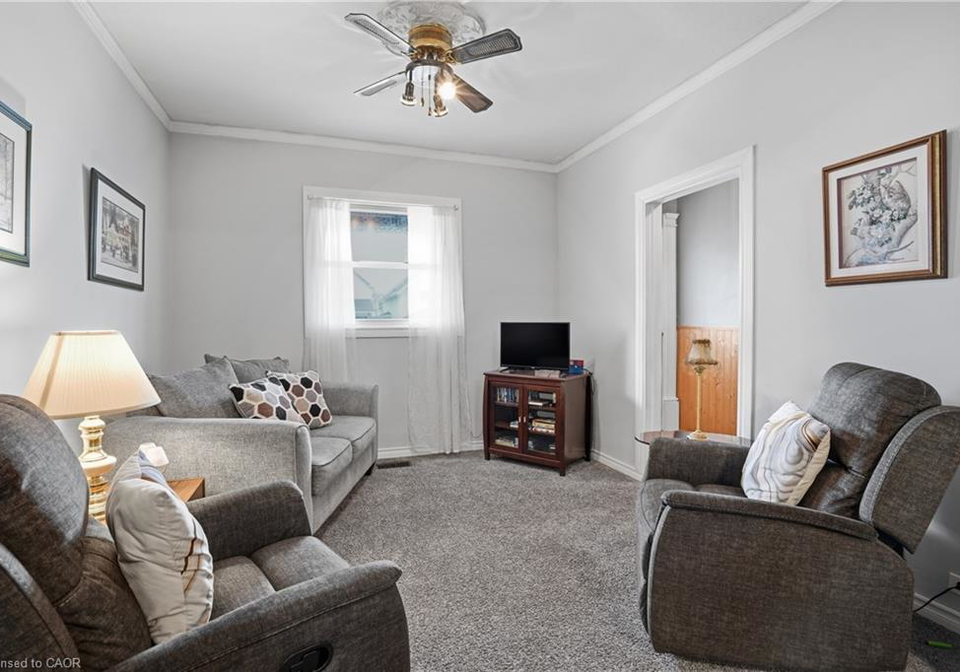 16-albemarle-street-hamilton-ontario-40811552
