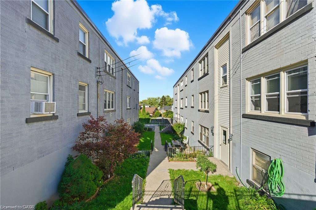 1759-king-street-e-hamilton-ontario-40811588