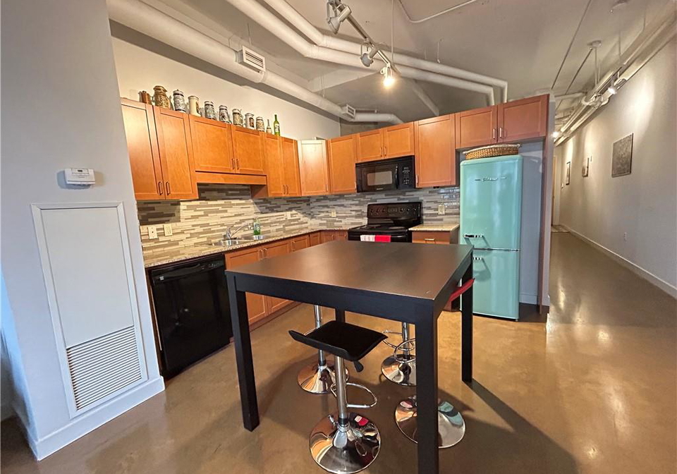 66-bay-street-s-hamilton-ontario-40811606