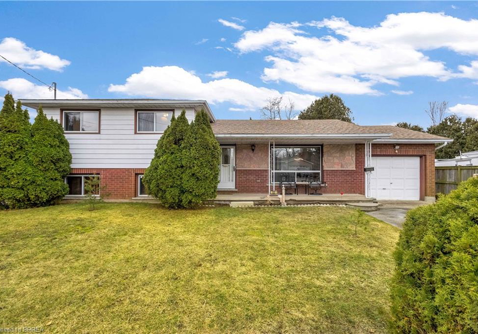 52-charles-street-brantford-ontario-40811637