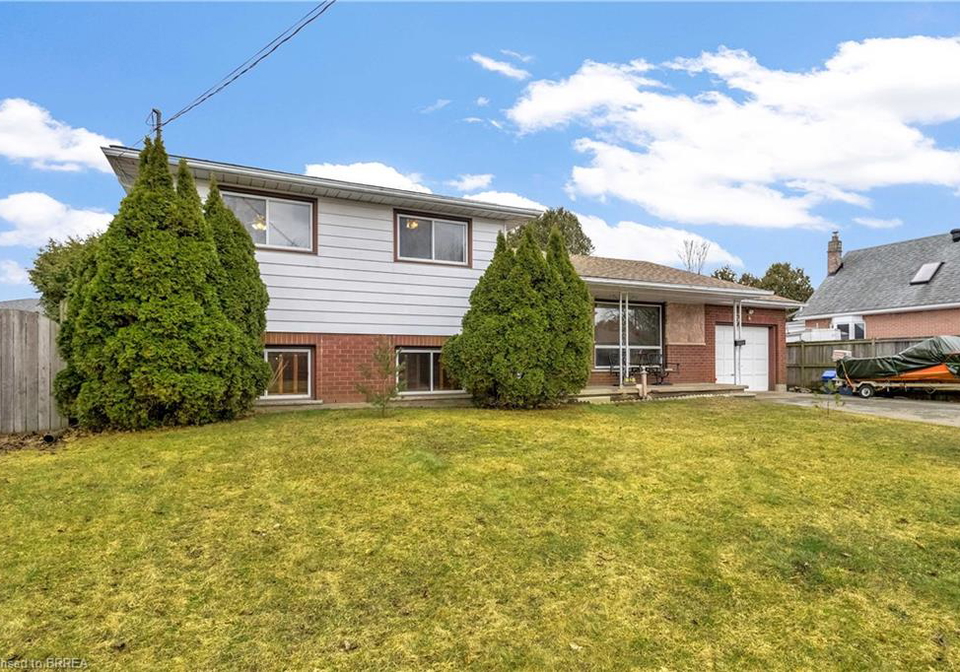 52-charles-street-brantford-ontario-40811637