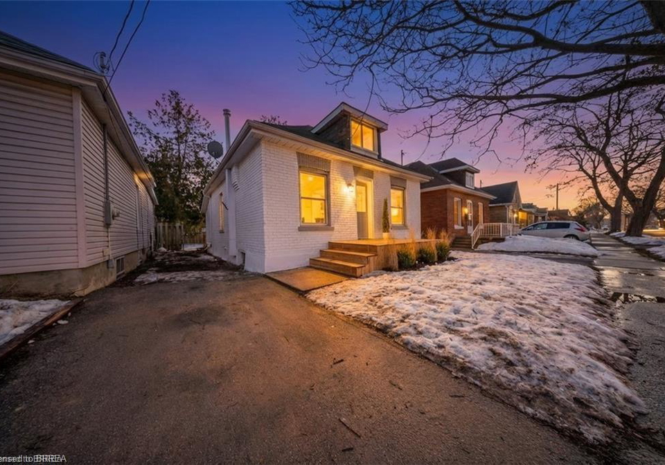 327-sheridan-street-brantford-ontario-40811646
