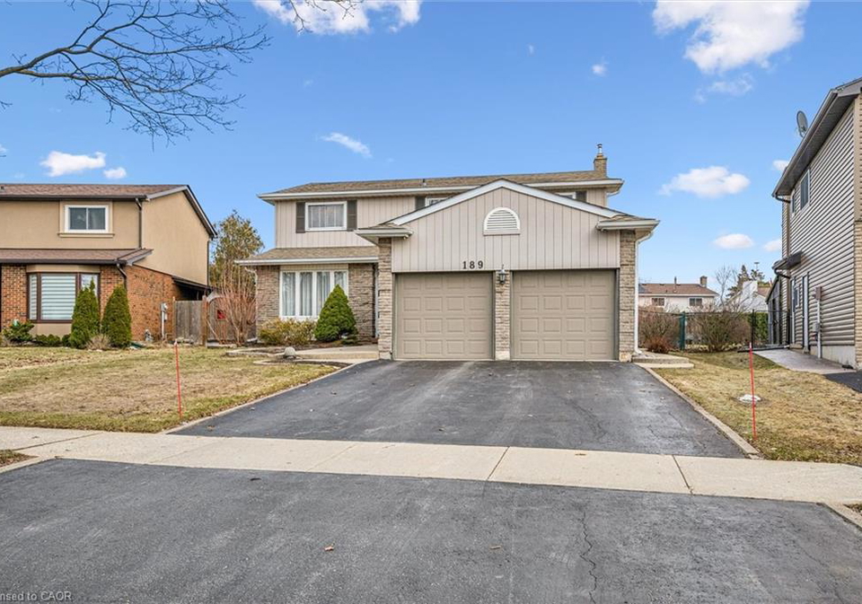 189-winding-way-kitchener-ontario-40811655