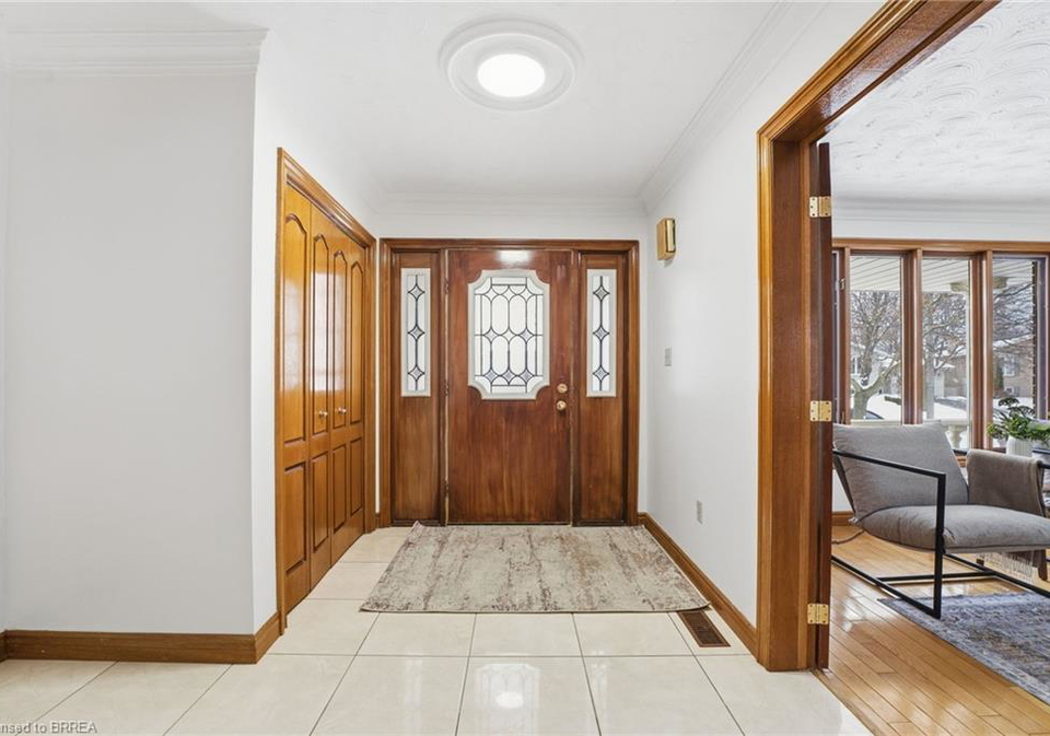 75-ludlow-crescent-brantford-ontario-40811659