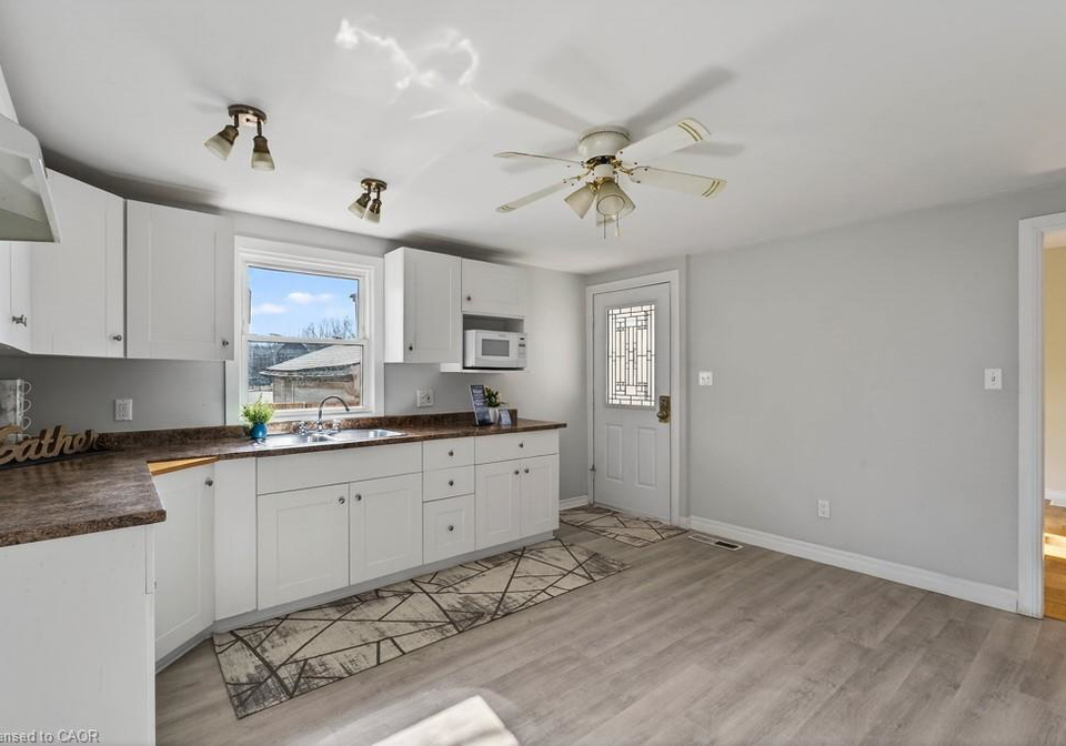 15-adelaide-street-grimsby-ontario-40811766