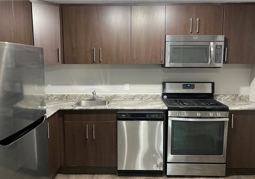 4-ottawa-street-n-hamilton-ontario-40811799