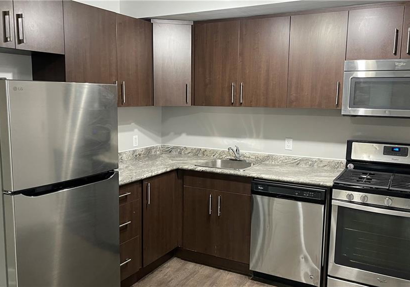 4-ottawa-street-n-hamilton-ontario-40811799