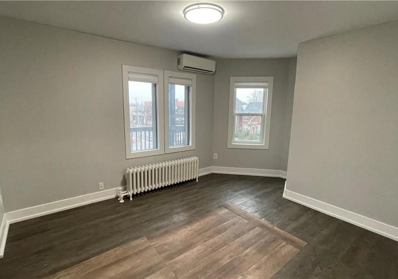 4-ottawa-street-n-hamilton-ontario-40811799