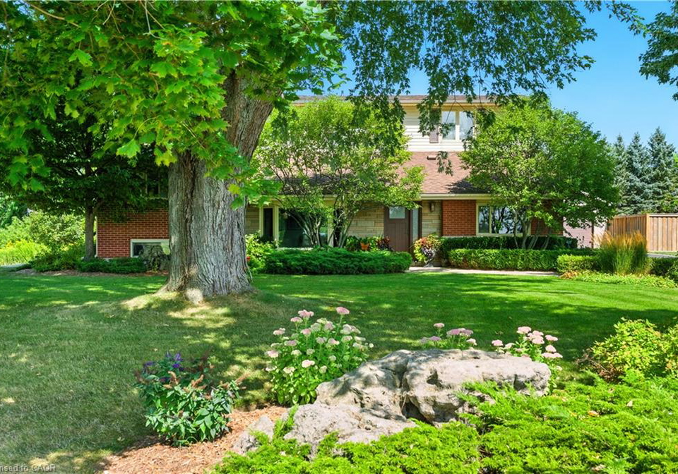 7298-twenty-road-e-hamilton-ontario-40811811
