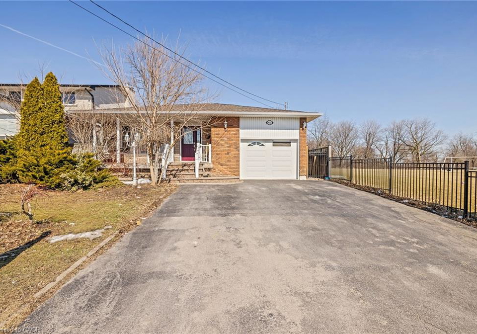 490-queen-victoria-drive-hamilton-ontario-40811854