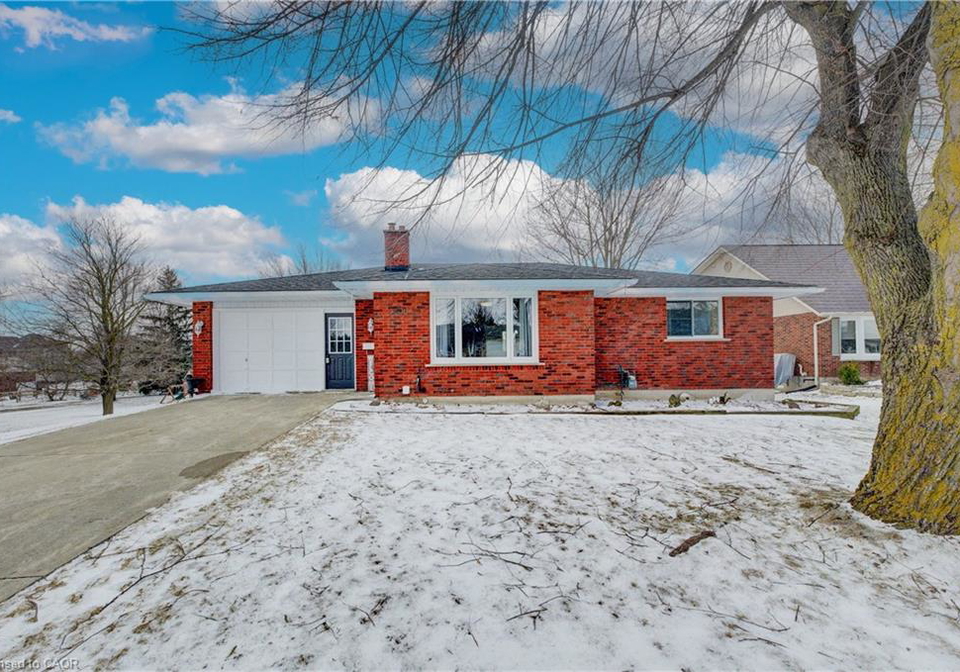 51-adelaide-street-linwood-ontario-40811892
