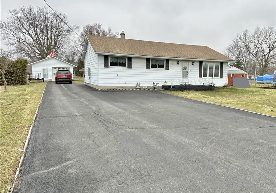 8-aylmer-street-booths-harbour-ontario-40811915