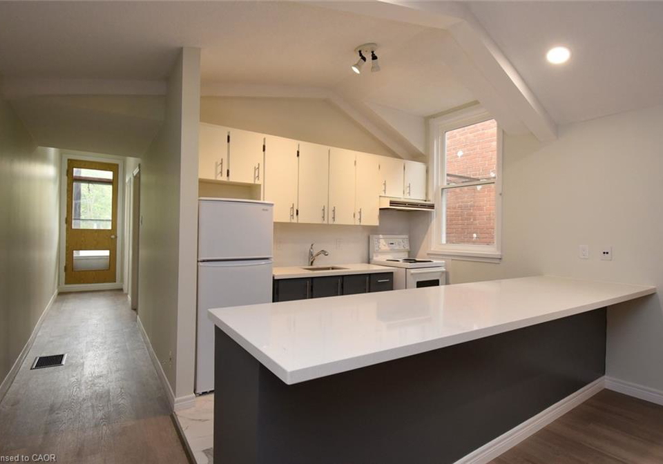 61-king-street-w-dundas-ontario-40811923