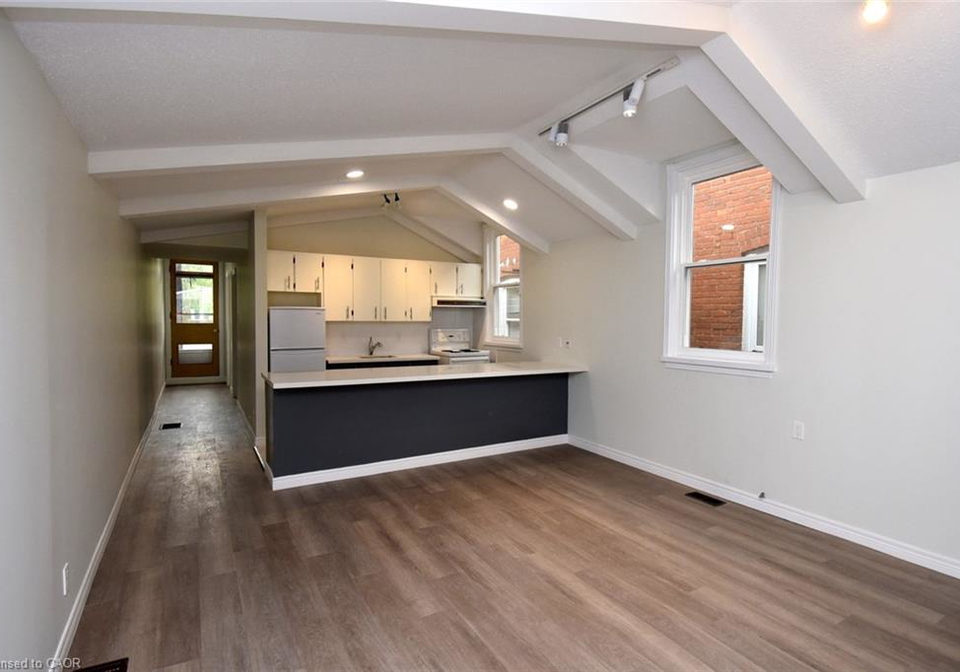61-king-street-w-dundas-ontario-40811923
