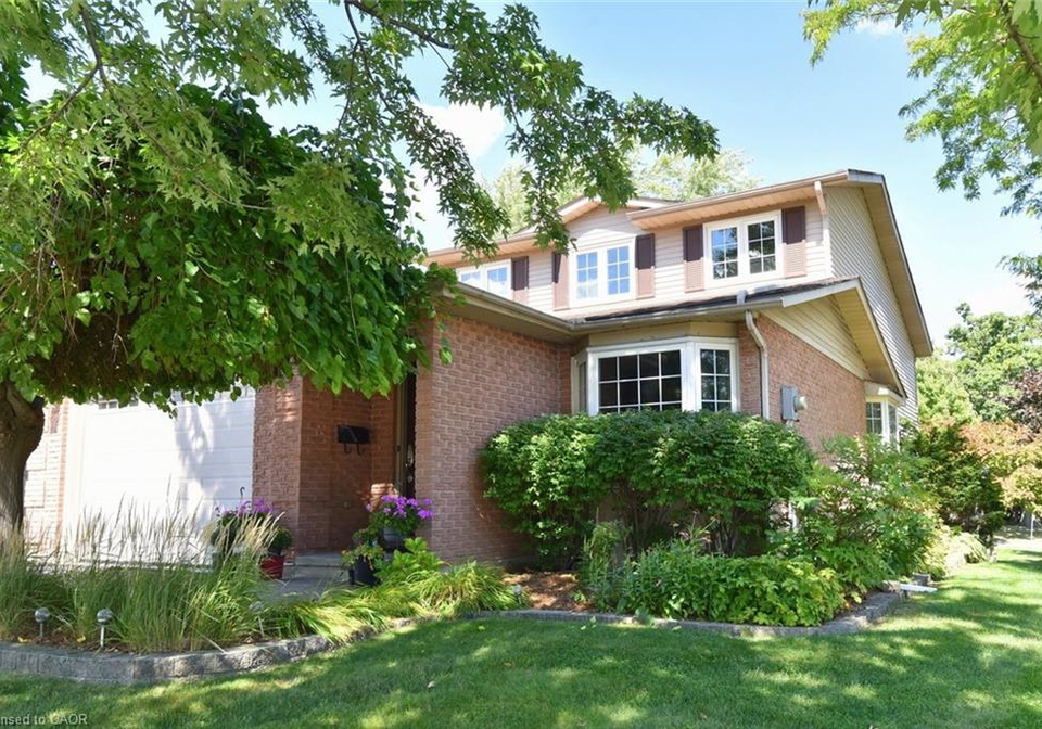 2-novoco-drive-hamilton-ontario-40811935
