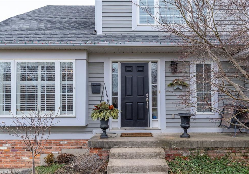 4021-mountain-street-beamsville-ontario-40811981