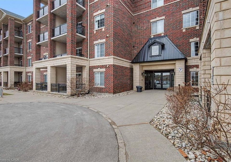 308-watson-parkway-guelph-ontario-40812005