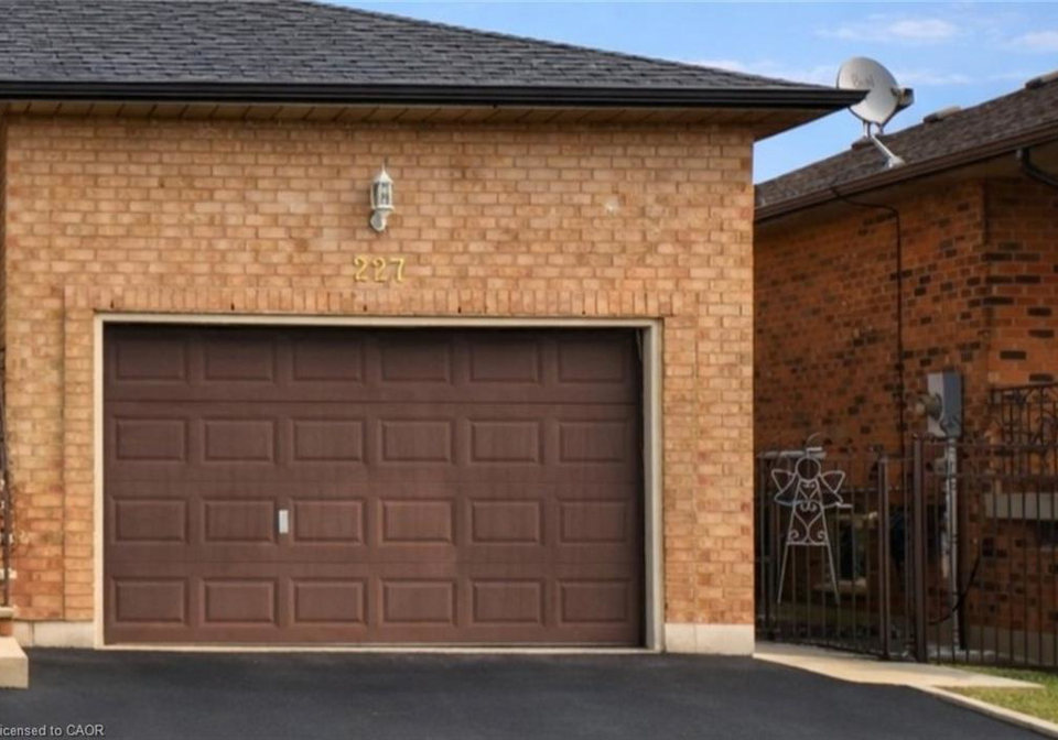 227-templemead-drive-hamilton-ontario-40812066