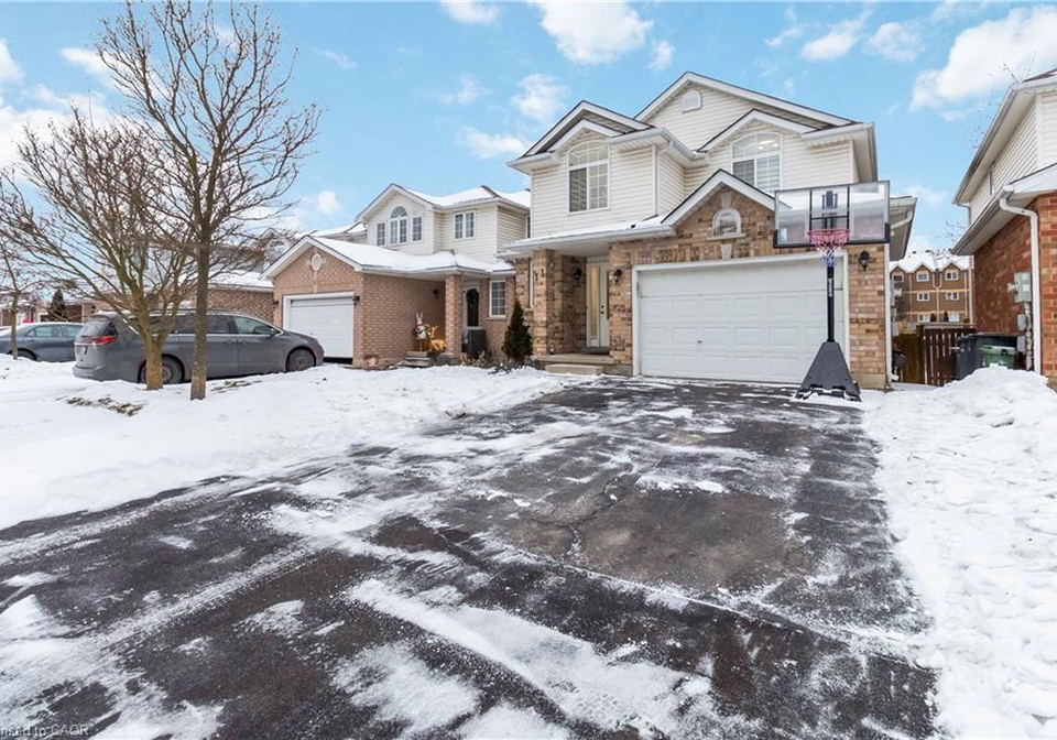 11-bond-court-guelph-ontario-40812112