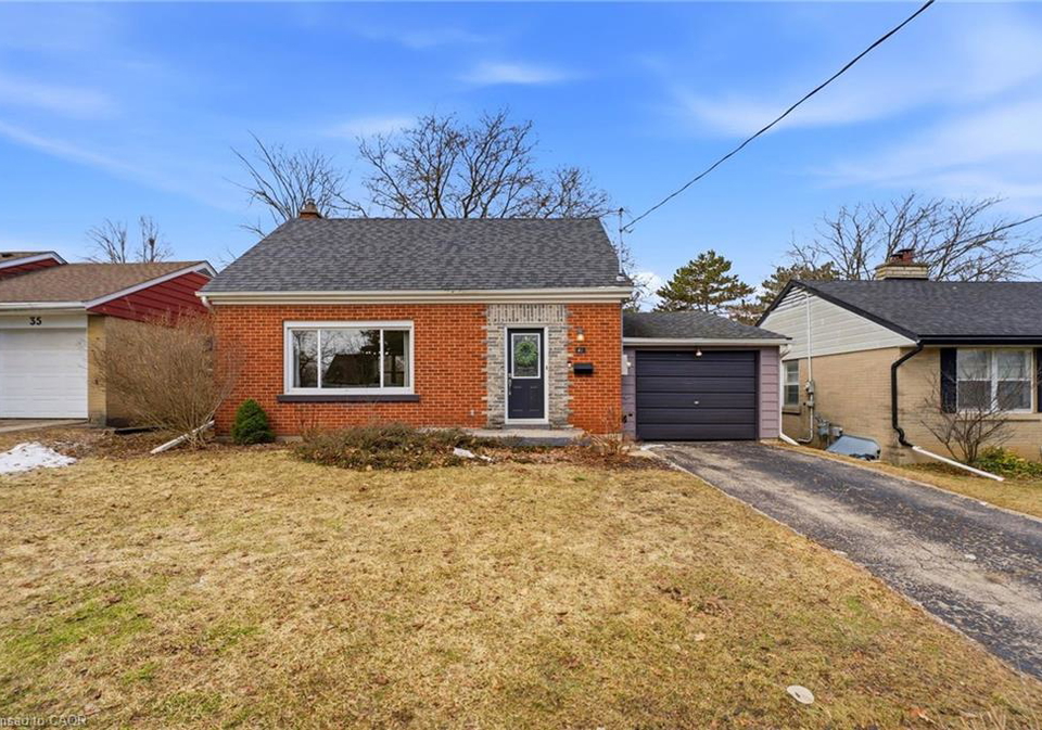 41-ridgewood-avenue-kitchener-ontario-40812125