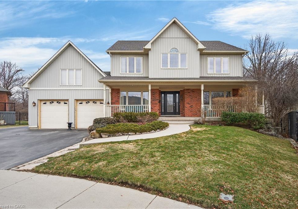 136-grindstone-way-waterdown-ontario-40812127