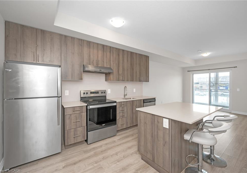 121-hwy-8-stoney-creek-ontario-40812238