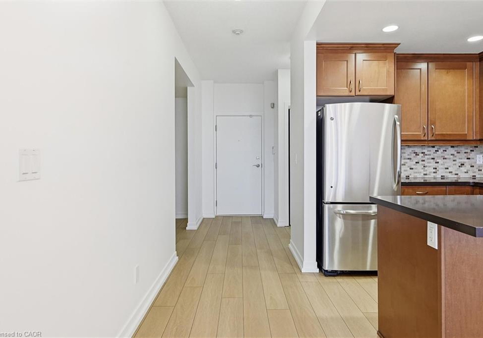 551-maple-avenue-burlington-ontario-40812260