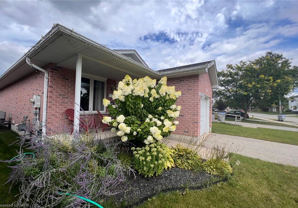 167-maitland-street-strathroy-ontario-40812289