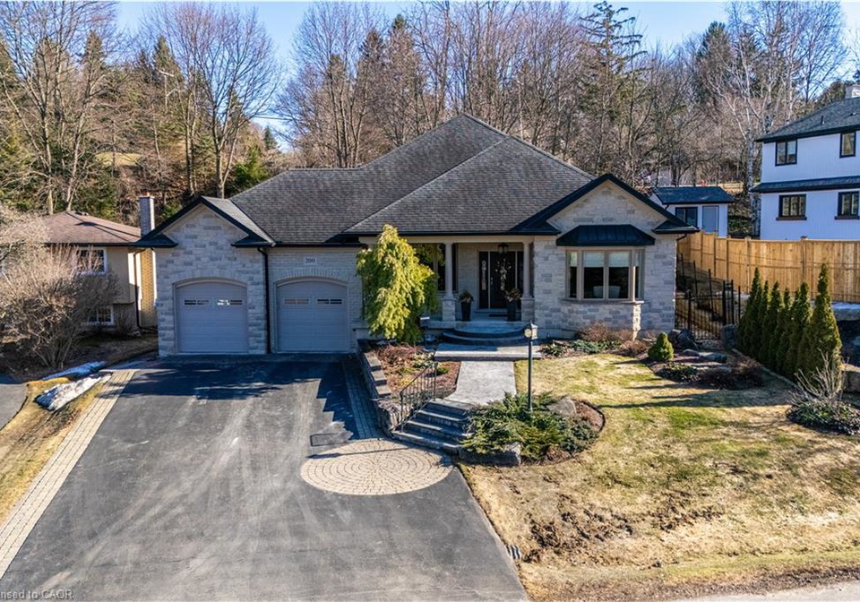 200-falling-brook-drive-ancaster-ontario-40812309
