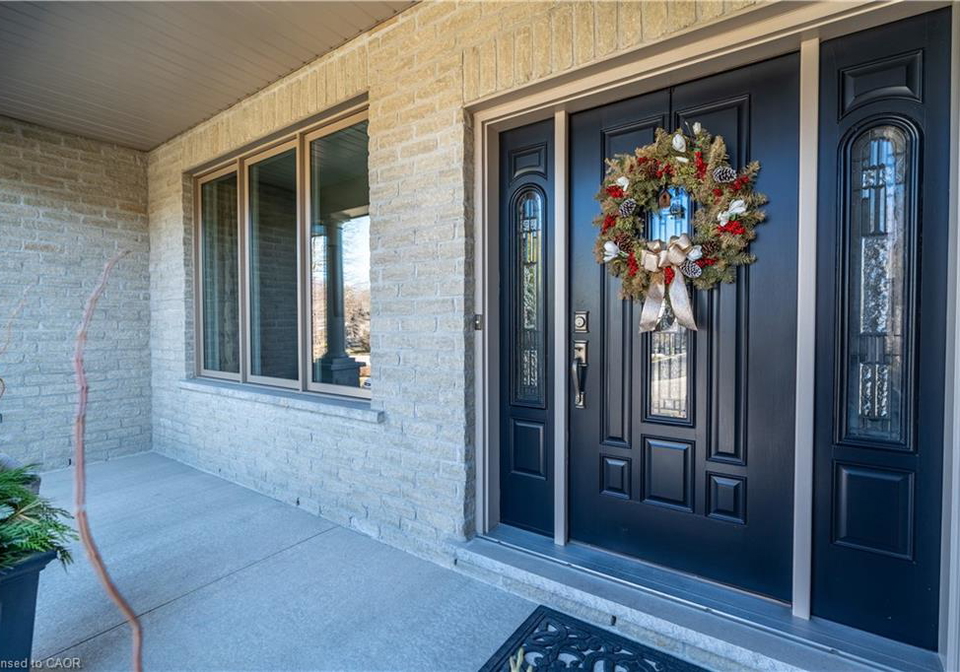 200-falling-brook-drive-ancaster-ontario-40812309