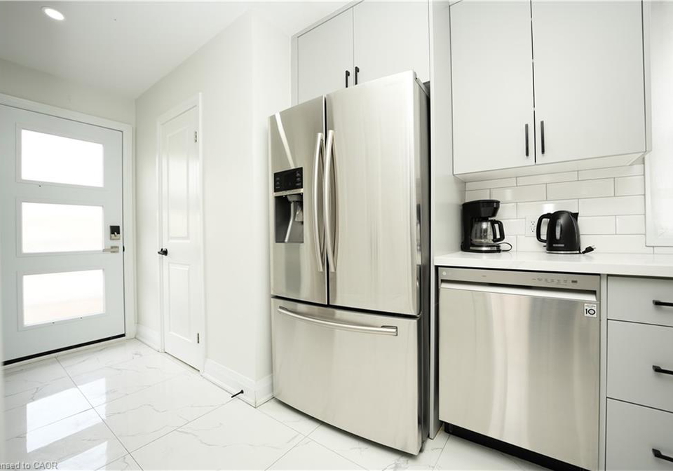 140-jansen-avenue-kitchener-ontario-40812318